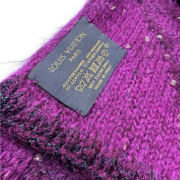 Louis Vuitton Monogram Sparkle Scarf - Picture 3 of 4